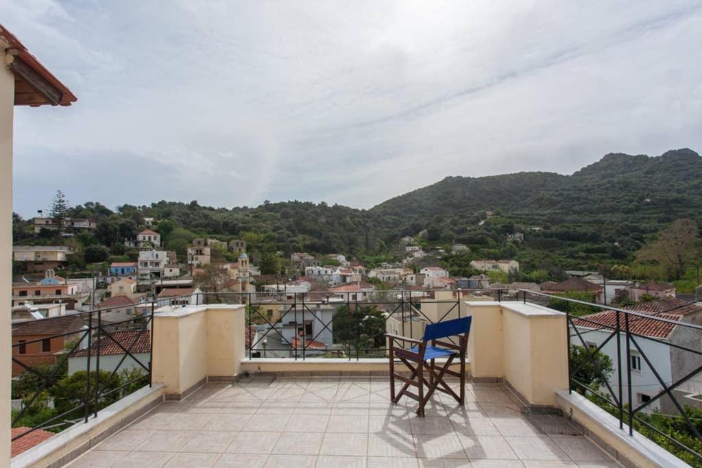 Nikolis Vacation House Vrisai Exterior photo